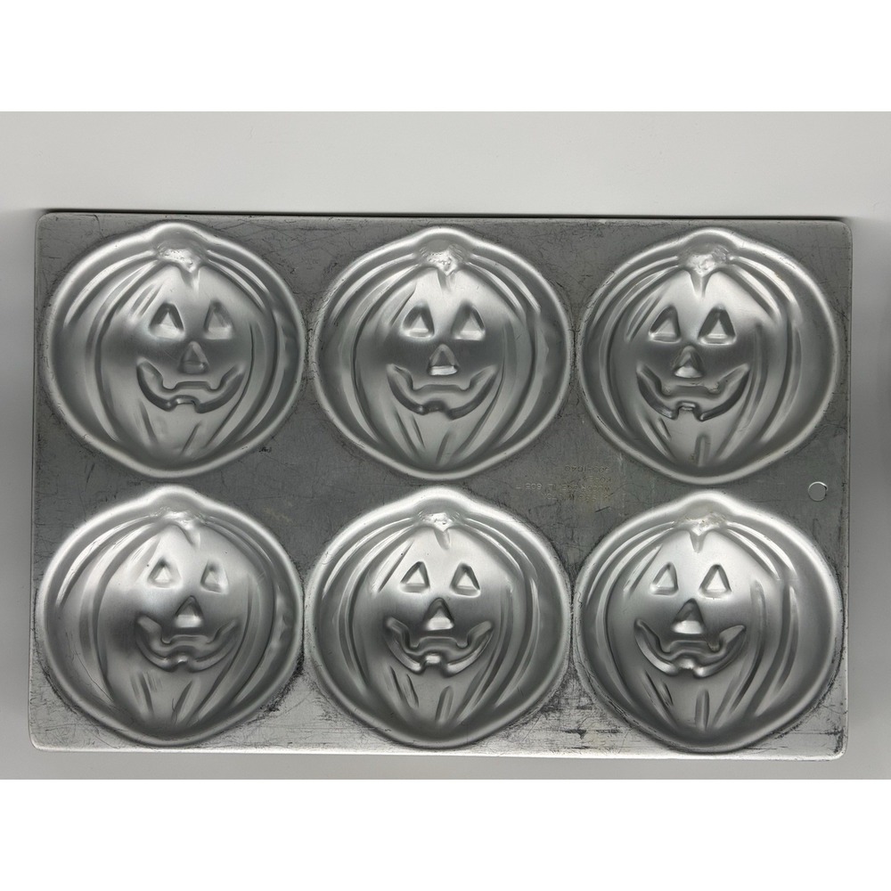 Vintage Wilton Halloween Pumpkin 6 Mini Cake Baking Mold Aluminum Pan 508-1040